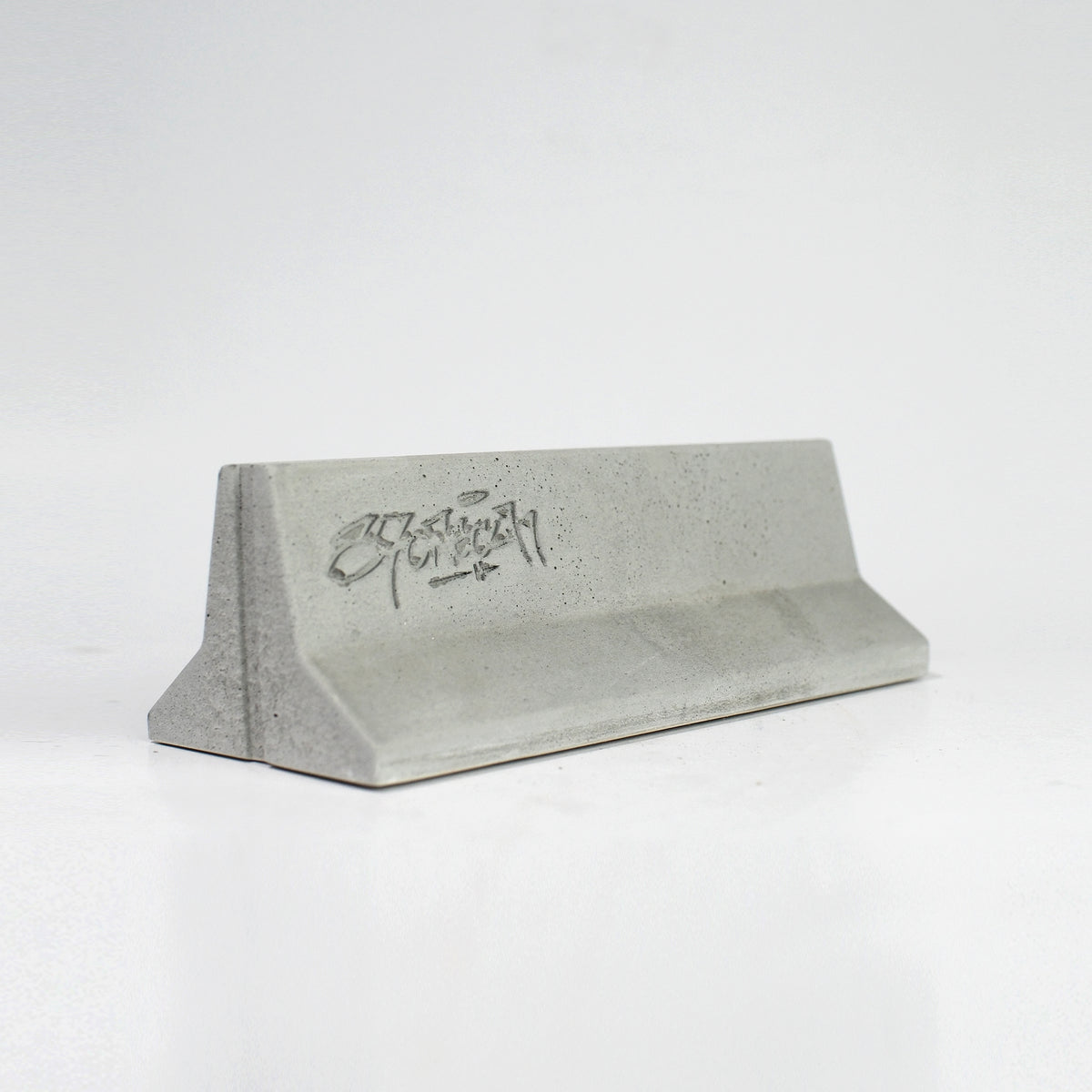 JB Jersey Barrier Concrete Fingerboard Obstacle, Natural