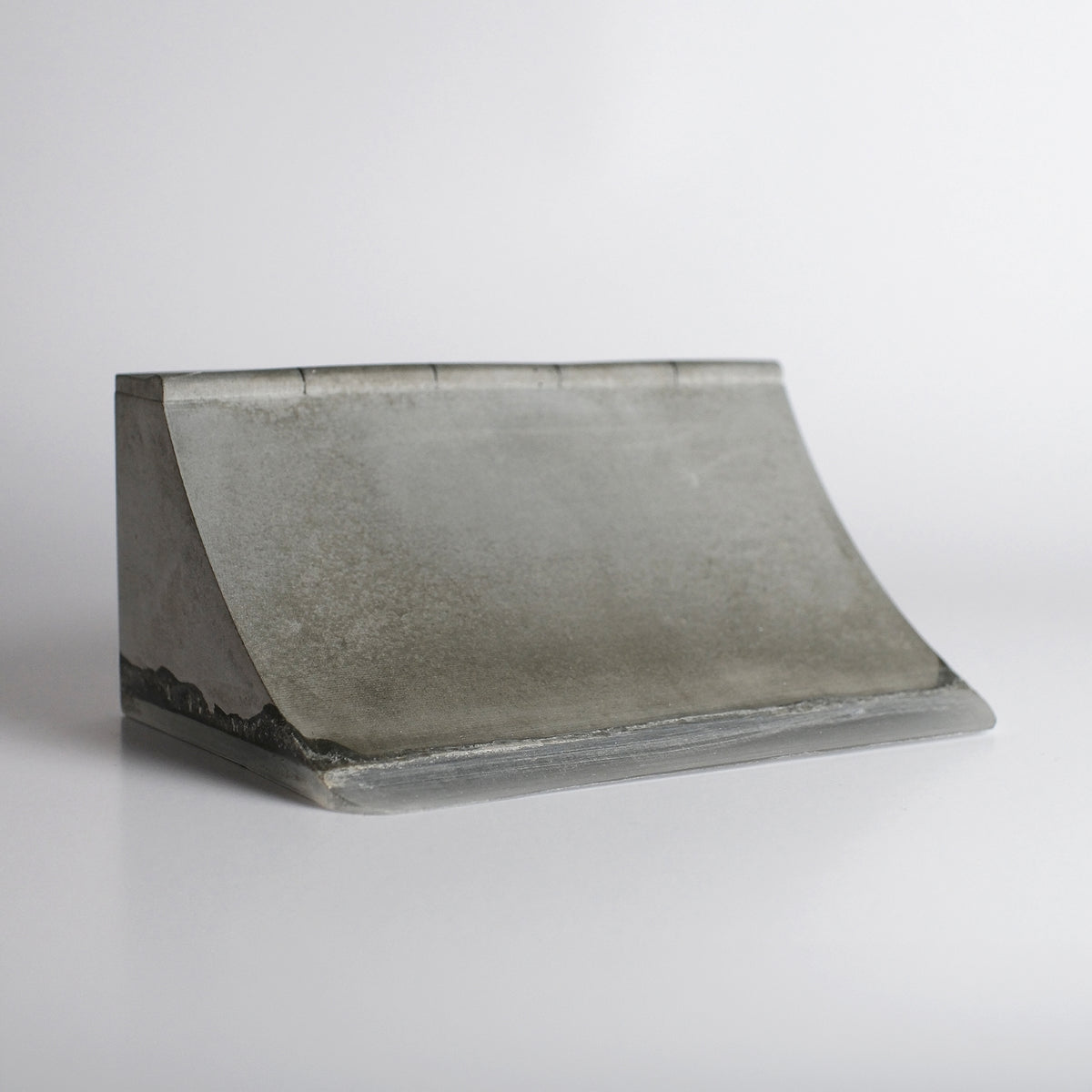 Quarter Piper QP 01 Concrete Fingerboard Obstacle, Natural