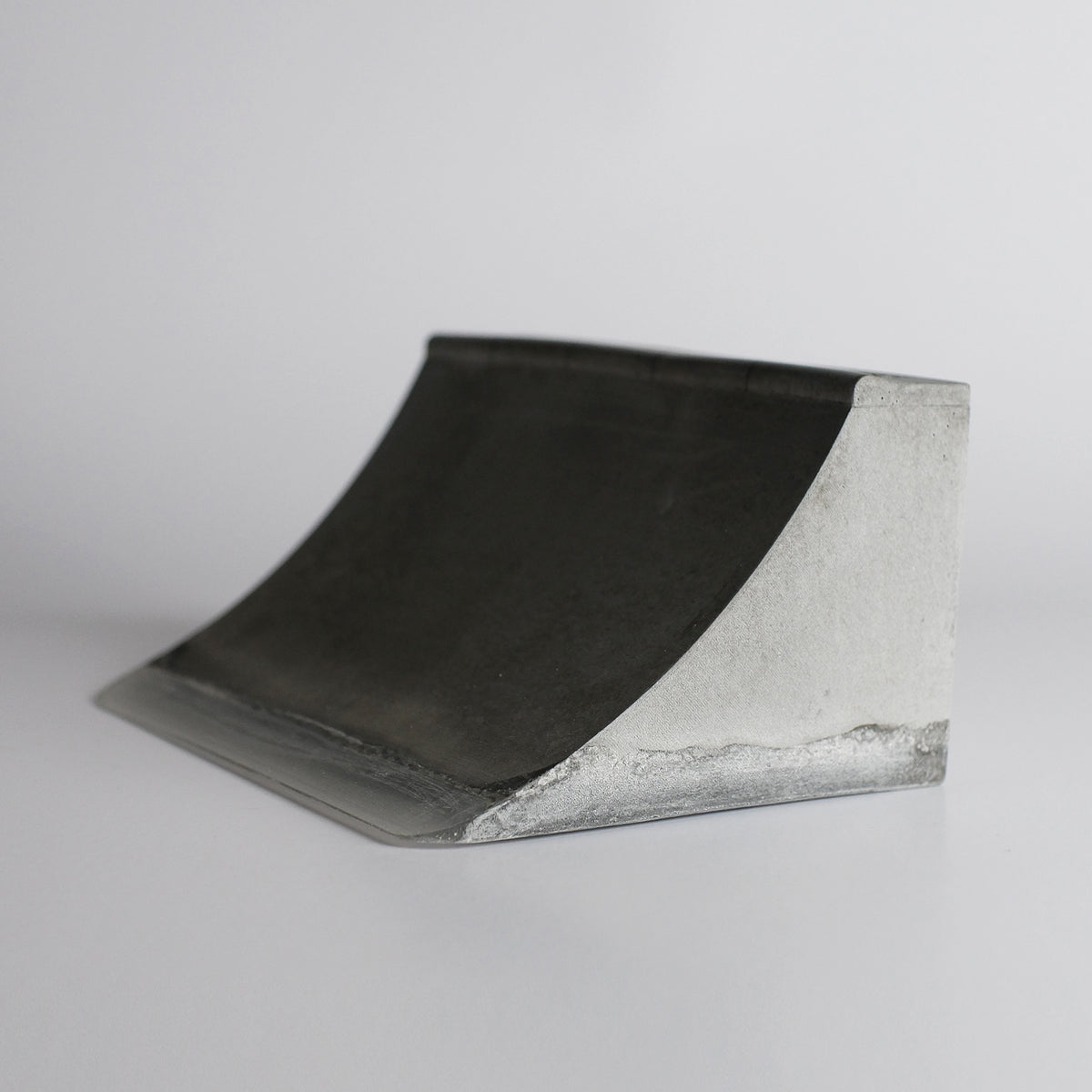 Quarter Piper QP 01 Concrete Fingerboard Obstacle, Natural