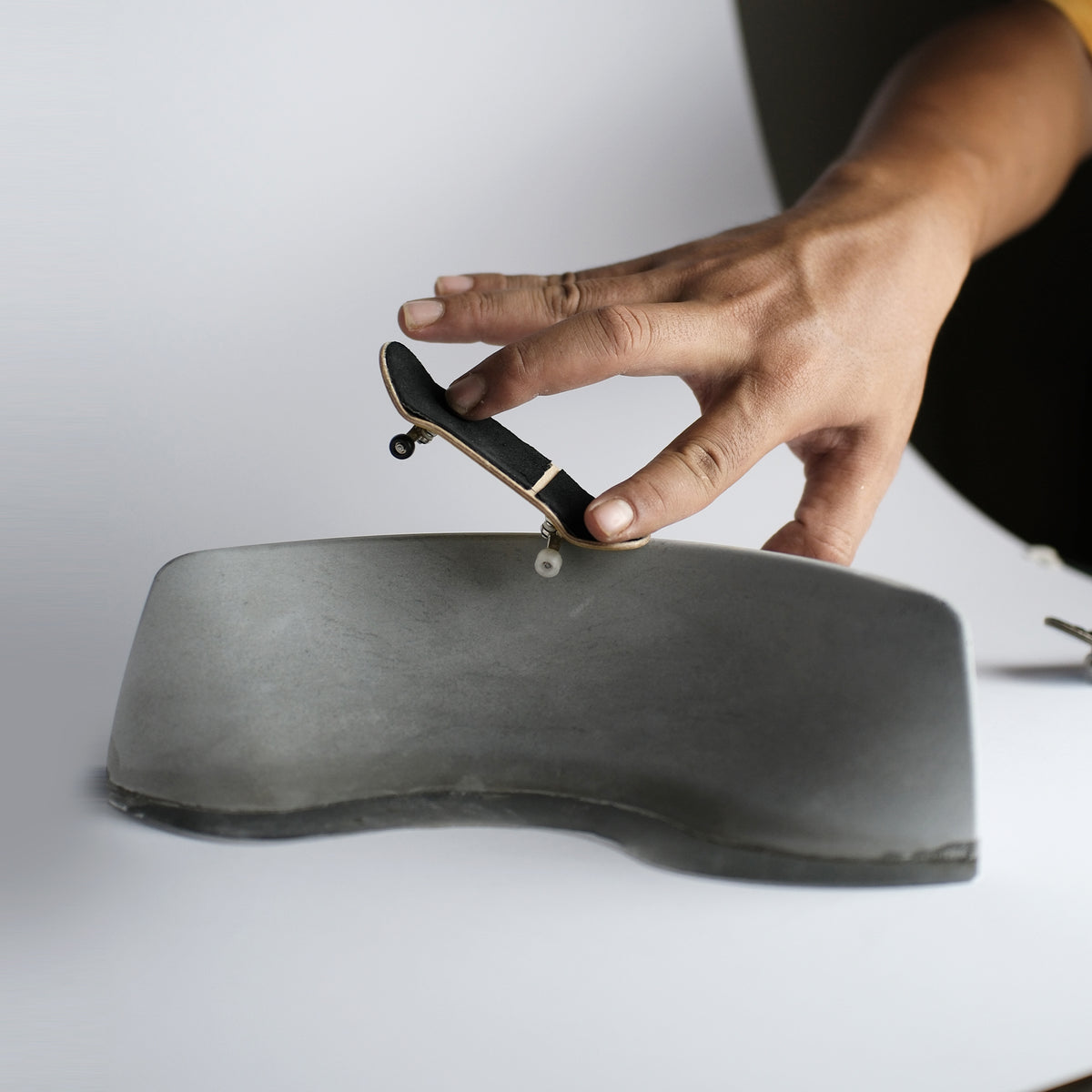 TURNSTYLE Concrete Fingerboard Obstacle, Natural