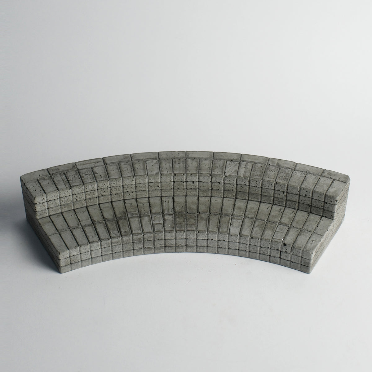 Curve Brick Bench (CBB) Concrete Fingerboard Obstacle, Natural Wash Relic