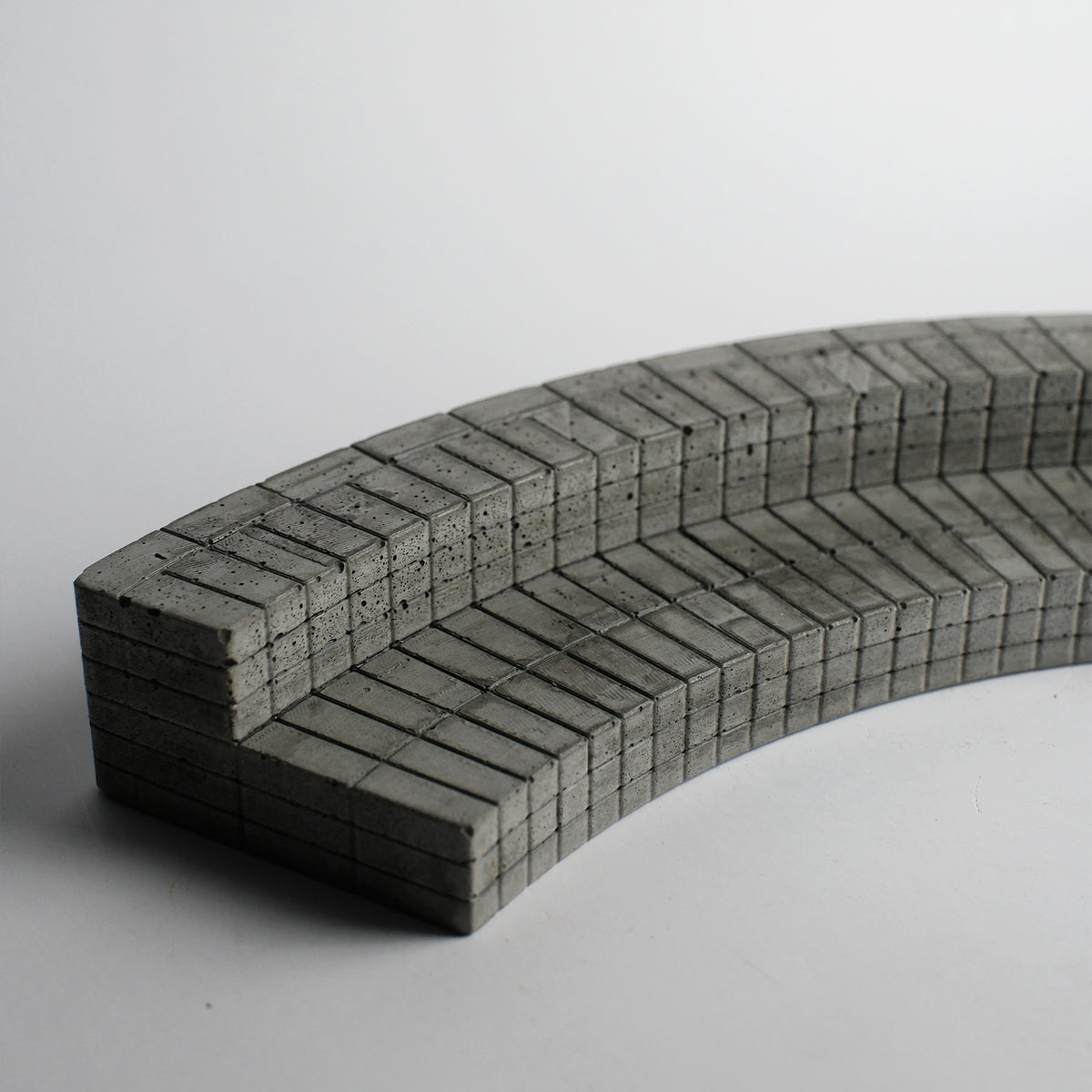 Curve Brick Bench (CBB) Concrete Fingerboard Obstacle, Natural Wash Relic